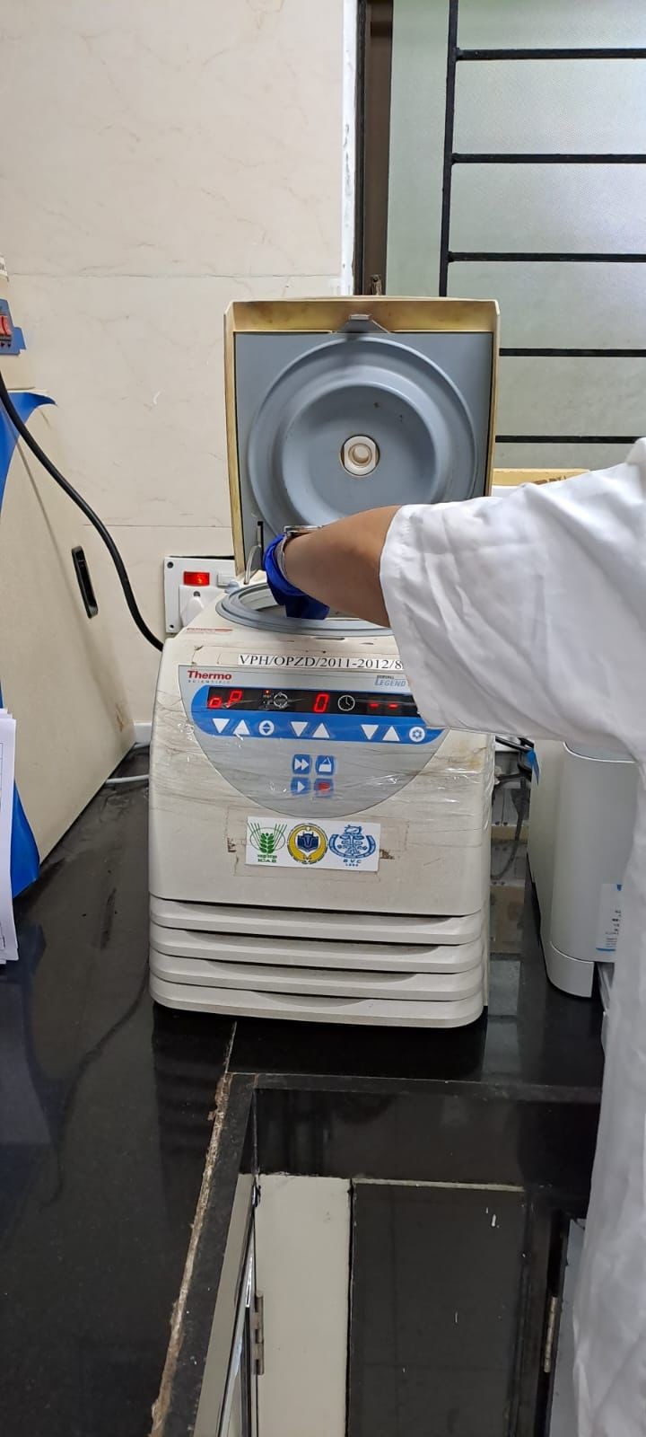 Micro Centrifuge